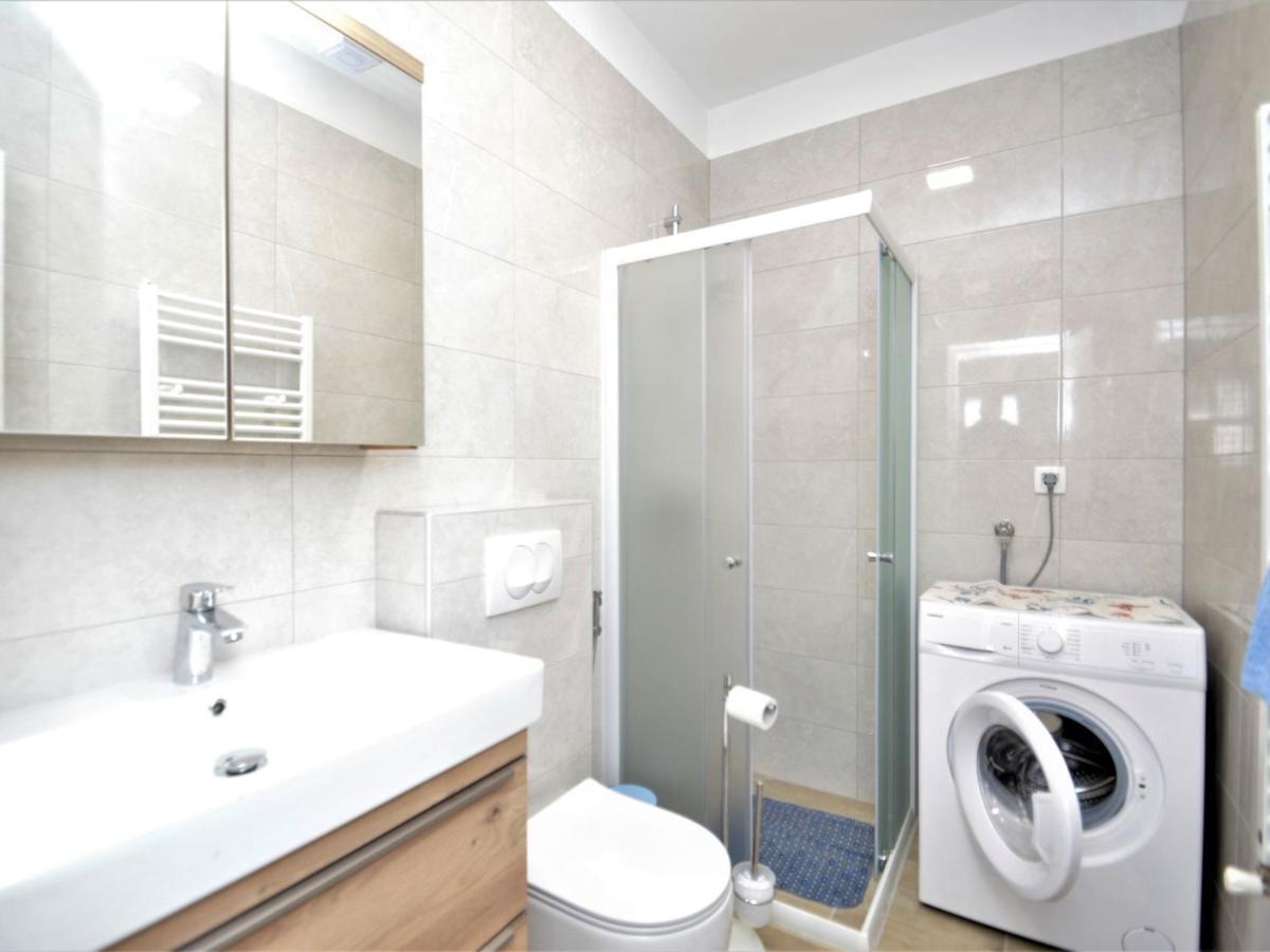Apartment Bellevue - Pul332 By Interhome Pjescana Uvala Εξωτερικό φωτογραφία
